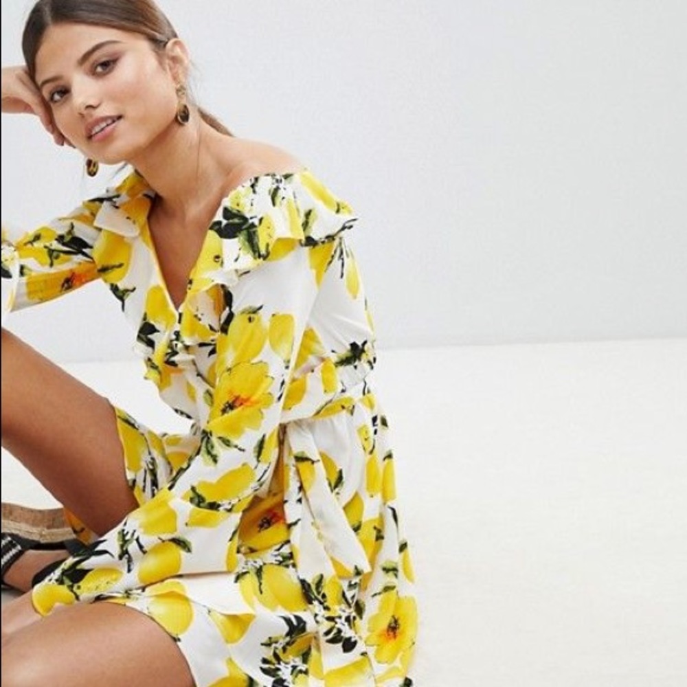 Chiffon dress with lemon print